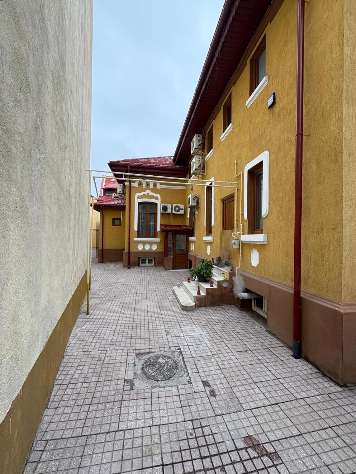 Boutique Old 8 Apartament