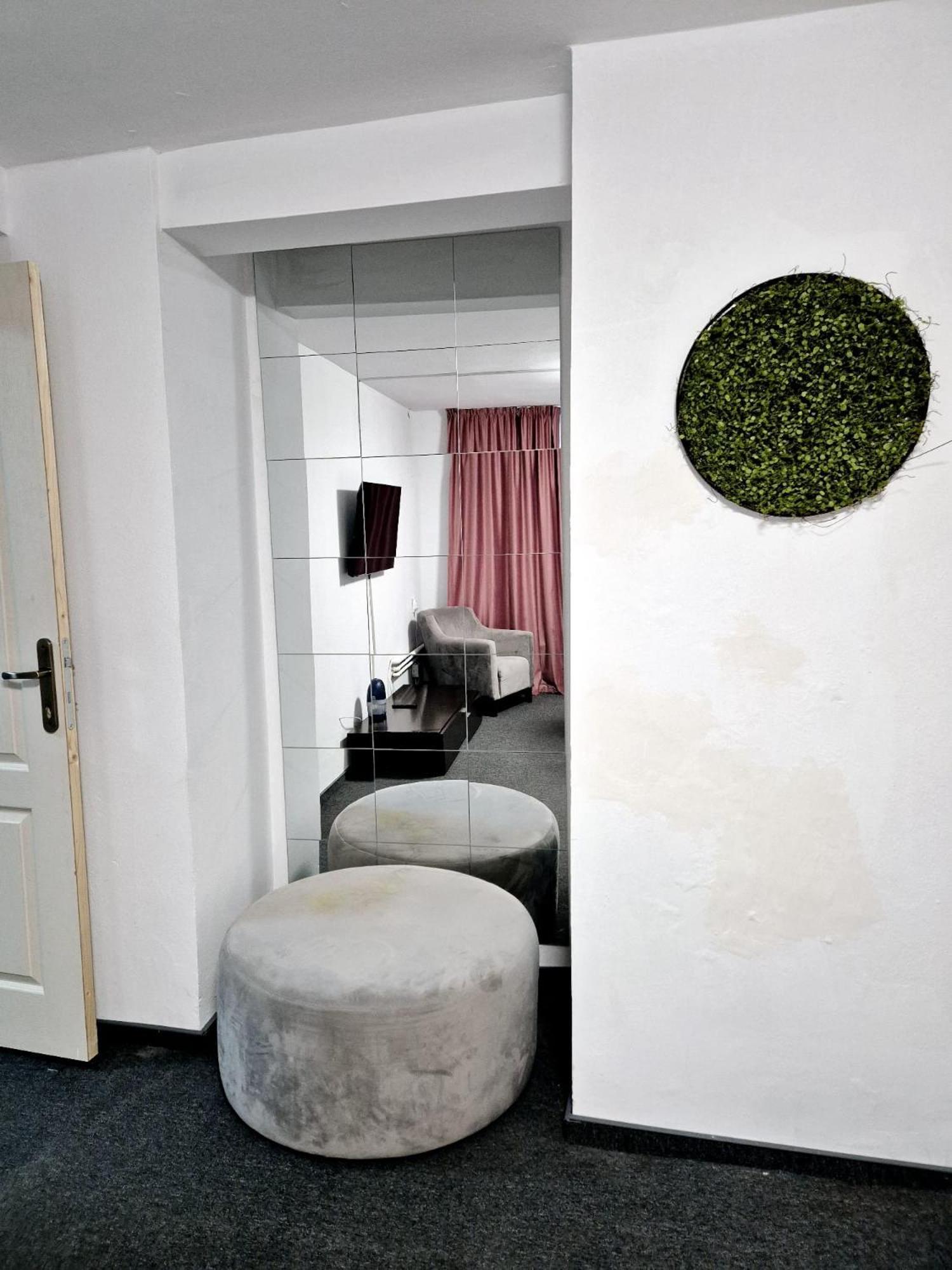 Boutique Old 8 * Bucureşti