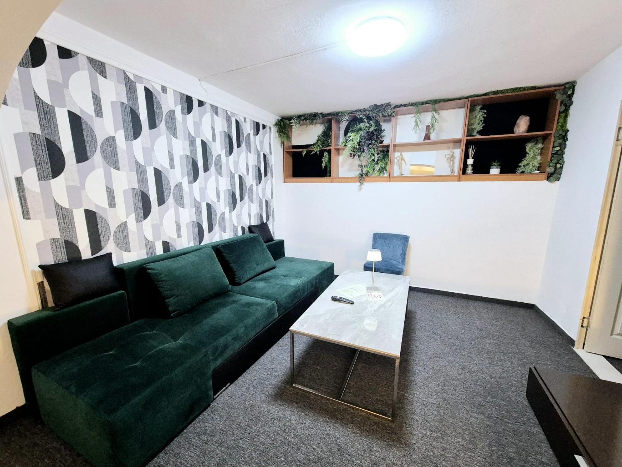 Boutique Old 8 * Bucureşti